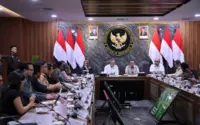 Anggaran Rp5,7 Miliar untuk Zoom Meeting BGN: Kunci Koordinasi Ribuan Peserta MBG