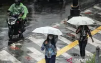 Badai Hujan Ringan Hingga Lebat Mengguncang Indonesia: Prakiraan BMKG 28‑30 April 2026 Ungkap Hotspot dan Suhu Terik