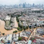 Banjir Mengguyur Ribuan Rumah: Dari Saudi hingga Jakarta, Ancaman Musim Haji dan Kota Metropolitan