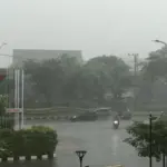 Cuaca Indonesia 28 April 2026: Hujan Deras di Makassar, Langit Berawan di Surabaya, Terik di Semarang – Waspada Angin Kencang!