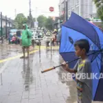 Cuaca Sejuk dan Hujan Ringan Melanda Bandung, Bali, dan DIY Hari Ini: Persiapan Wajib untuk Warga