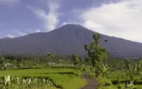 Gunung Slamet: Latar Belakang Kehidupan dan Harapan di Lerengnya Melalui Sekolah Rakyat