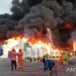 Inspeksi Pabrik Siomay, Kebakaran Gudang Selotip, dan Ancaman PHK: Guncangan Industri Indonesia di 2026