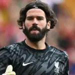 Juventus Siapkan Langkah Besar: Arne Slot Buka Pintu Alisson Tinggalkan Liverpool di Musim Panas 2026