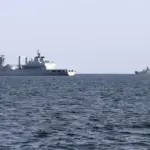 Kapal Perang AS Menyamar Jadi Kapal Oman, Dikunci Rudal Iran, dan Diusir Dari Selat Hormuz