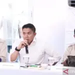 Seskab Teddy Cek Progres Pembangunan Hunian Layak untuk Warga Bantaran Rel Senen, Dukung Sinergi Pemerintah Pusat dan DKI