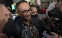 Amien Rais Ungkap Ancaman Penurunan Kelas Menengah, Video Viral Jadi Sorotan Publik
