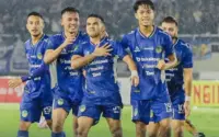 Arema FC Menggandakan Kemenangan 3-1 atas PSIM Yogyakarta: Dalberto Luan Jadi Bintang, Peringkat 10 Besar Semakin Membara