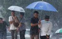 BMKG Prediksi Hujan Ringan di Semarang, Ancaman Hujan Lebat & Siklon Jangmi Tingkatkan Risiko Cuaca Ekstrem di Seluruh Indonesia