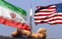 Dollar Stabil di Tengah Ketegangan: Dari Penundaan Serangan Iran hingga Negosiasi Sanksi