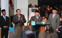 Fenomena Global: Live Stream Sarang Elang, Ketegangan Iran‑AS, Gaun Roti di AMVCA, dan Roast Kevin Hart Menggeger