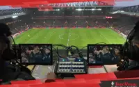 Fenomena Streaming: Dari Lapangan Sepakbola Hingga Panggung Teater, Apa Dampaknya bagi Penonton?
