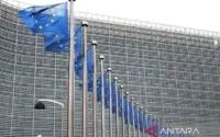 IMF Dukung Tunda Utang Covid, EU Gencarkan Belanja Pertahanan dan Hadapi Ancaman Solar China di Tengah Gelombang Politik Kanan