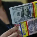Mata Uang Dollar Melejit, Rupiah Tertekan: Apa Dampaknya bagi Ekonomi Indonesia?