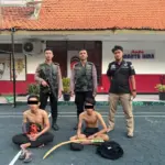 Remaja Bawa Celurit Tantang Pengendara, Polisi Amankan Lima Sosok di Margorejo Tempel