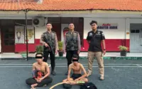 Remaja Bawa Celurit Tantang Pengendara, Polisi Amankan Lima Sosok di Margorejo Tempel