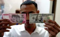 Rupiah Tertekan di Sekitar Rp17.600 per Dolar AS, Penguatan Dolar dan Ketegangan Geopolitik Jadi Pemicu Utama