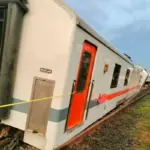 Anjlok Serentak: Kereta di Sleman Tabrak Rel, Saham SpaceX Jatuh 30%, Harga Ayam Merosot ke Rp 13 Ribu/kg, IHSG Turun 4,55%
