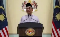 Anwar Ibrahim di Puncak Kepemimpinan: Tantangan Politik, Ekonomi, dan Kebijakan Keamanan Sosial di Tengah Sorotan Raja