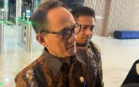 Direksi PLN Terbaru: Struktur 12 Posisi, Darmawan Prasodjo Tetap Pimpin, Yusuf Didi Setiarto Angkat Jabatan Wakil Dirut