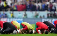 Drama Yassin: Sujud Syukur di Piala Dunia, Pertarungan Politik, dan Tragedi Jalanan Birmingham