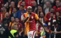 Galatasaray Ganda Victor Osimhen: Tawaran €125 Juta Ditolak, Kapten Dipersiapkan, dan Hadiah Mosaic Mengharukan