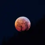 Malam Ajaib: Strawberry Moon 2026 Memukau Langit Indonesia
