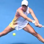 Naomi Osaka Bikin Geger di French Open 2026: Fashion Eksperimen dan Duel Malam Bersejarah