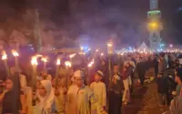 Ribuan Warga Gelar Pawai Obor Meriah Sambut Tahun Baru Islam 1448 Hijriah di Seluruh Nusantara