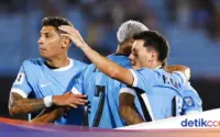 Usbekistan vs Kolombia: Drama di Aztekenstadion, Dukungan Fans Kolombia, dan Insiden Mengejutkan yang Mengguncang Dunia Sepak Bola