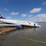 Boeing 737 Kargo Hilang di Laut Arab: Misteri Penurunan Tajam dan Upaya Pencarian Nasional