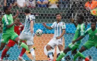 Botol 'Contekan' Penalty Jordan Pickford Jadi Bahan Tertawaan Argentina Usai Kemenangan Dramatis 2-1 di Atlanta