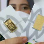 Harga Emas Hari Ini Menguat: Antam Naik Rp8 Ribu, Spot Dunia Turun 1,1%
