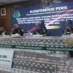 Terlambat 6 Jam, Konferensi Pers Kasus Korupsi Akhirnya Dimulai dan Diakhiri dengan Ajakan Kebersamaan Polisi‑Jaksa