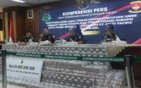 Terlambat 6 Jam, Konferensi Pers Kasus Korupsi Akhirnya Dimulai dan Diakhiri dengan Ajakan Kebersamaan Polisi‑Jaksa